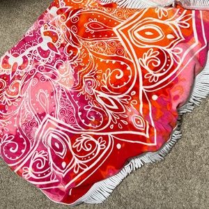 Beach Rounds Pool & Beach fringe trimmed beach towel